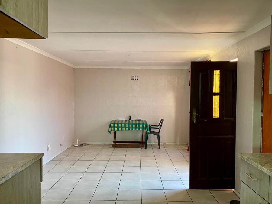 2 Bedroom Property for Sale in Portlands Western Cape